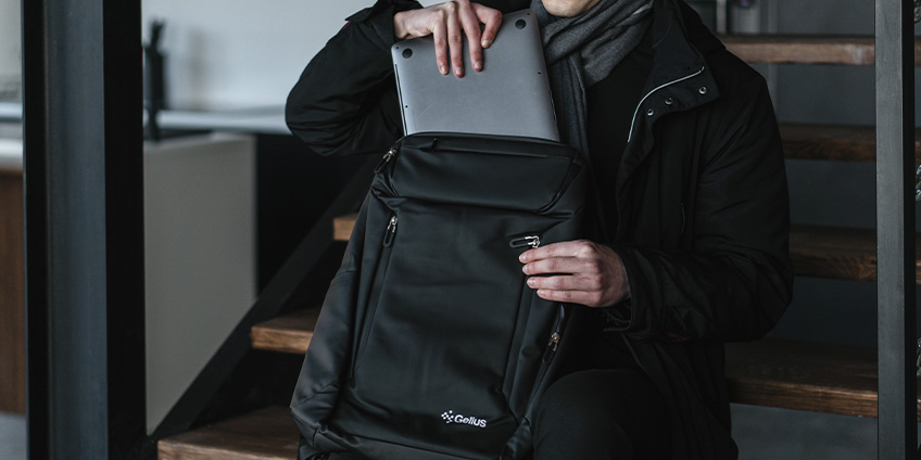 Зручний водонепроникний рюкзак для ноутбука