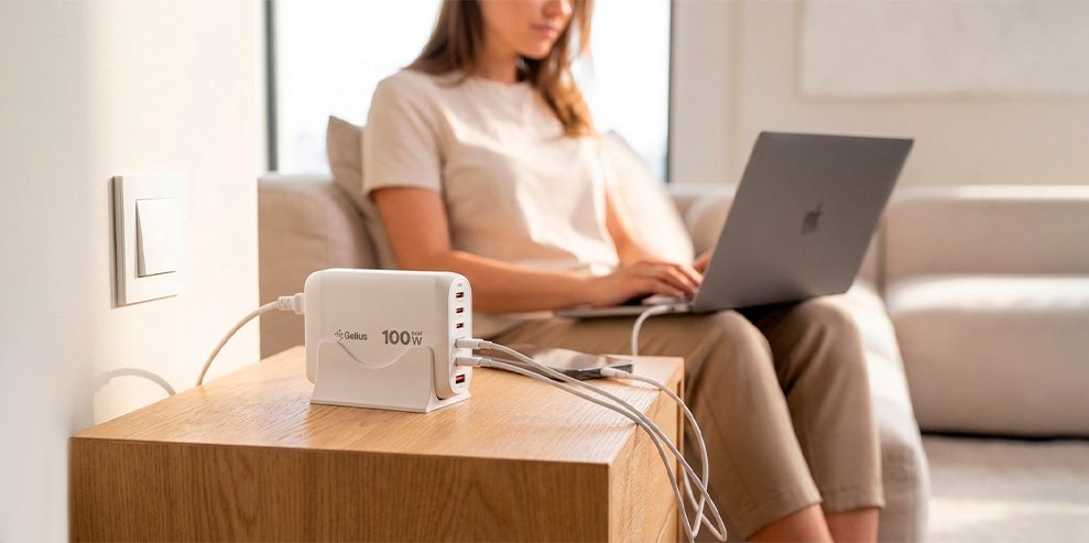 how to choose a charger in 2026 modern Type-C charging adapter example